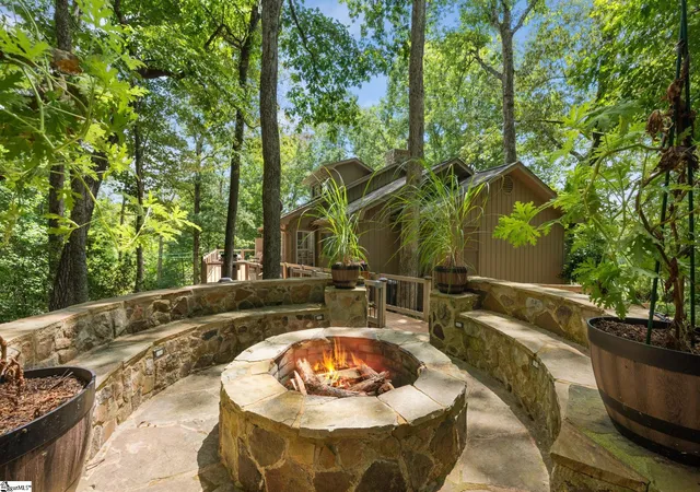 Photo 4 of Single family home for sale at 300 Whispering Falls Rd, Pickens, SC 29671 | MLS# 1601352 | Listing updated on 2026-09-22