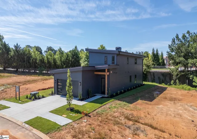 Photo 3 of Single family home for sale at 213 Refuge Dr, Travelers Rest, SC 29690 | MLS# 1595540 | Listing updated on 2026-08-24