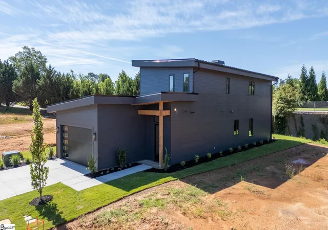 Photo 4 of Single family home for sale at 213 Refuge Dr, Travelers Rest, SC 29690 | MLS# 1595540 | Listing updated on 2026-08-24
