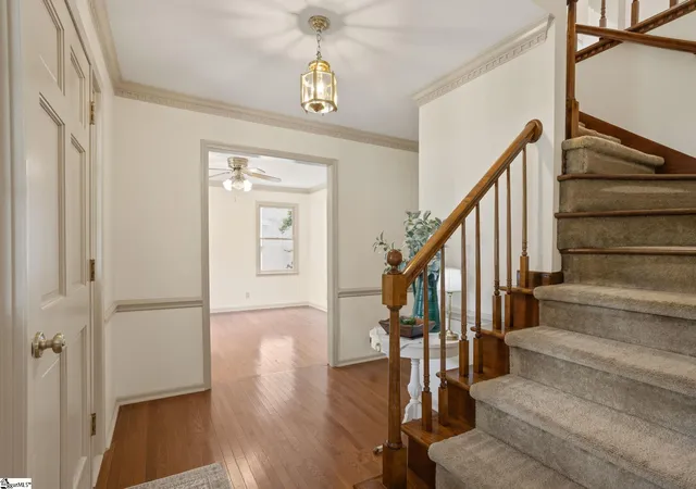 Photo 4 of Single family home for sale at 4 Bendingwood Ct, Taylors, SC 29687 | MLS# 1596322 | Listing updated on 2026-08-21