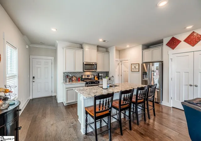 Photo 2 of Townhouse for sale at 122 Outback Dr, Greer, SC 29650 | MLS# 1588566 | Listing updated on 2026-06-18