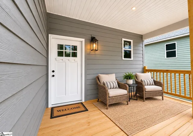 Photo 4 of Single family home for sale at 113 Hillcrest Cir, Anderson, SC 29624 | MLS# 1602224 | Listing updated on 2026-08-28