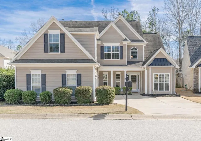 Photo 1 of Single family home for sale at 3 Cedarhill Ct, Simpsonville, SC 29681 | MLS# 1597885 | Listing updated on 2026-09-14