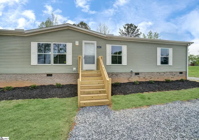 3rd image of 2047 Flat Rock Rd, Starr, SC 29684 | MLS# 1587471