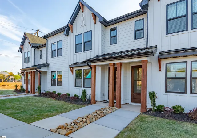 Photo 1 of Townhouse for sale at 1194 N Pleasantburg Dr, Greenville, SC 29607 | MLS# 1587270 | Listing updated on 2026-04-07