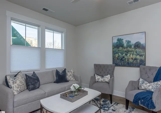 Photo 3 of Townhouse for sale at 1194 N Pleasantburg Dr, Greenville, SC 29607 | MLS# 1587270 | Listing updated on 2026-04-07