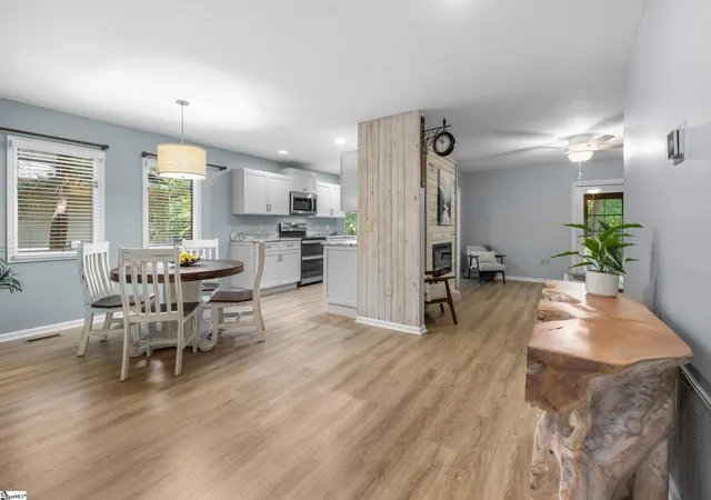 3rd image of 203 Long Reach Dr, Salem, SC 29676 | MLS# 1597709