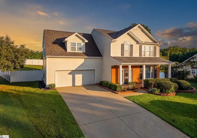 Photo 2 of Single family home for sale at 112 Coxton Mill Ct, Greenville, SC 29605 | MLS# 1600945 | Listing updated on 2026-09-08