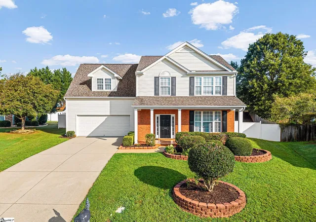 Photo 3 of Single family home for sale at 112 Coxton Mill Ct, Greenville, SC 29605 | MLS# 1600945 | Listing updated on 2026-09-08
