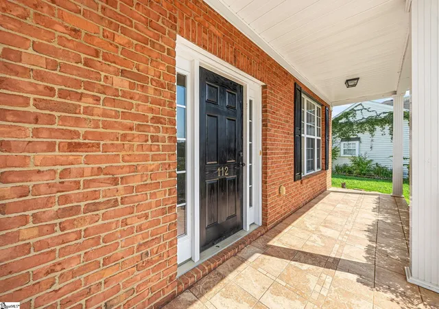 Photo 4 of Single family home for sale at 112 Coxton Mill Ct, Greenville, SC 29605 | MLS# 1600945 | Listing updated on 2026-09-08