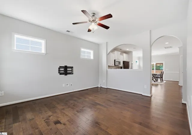 Photo 4 of Single family home for sale at 103 Chadmore St, Simpsonville, SC 29681 | MLS# 1596549 | Listing updated on 2026-09-22
