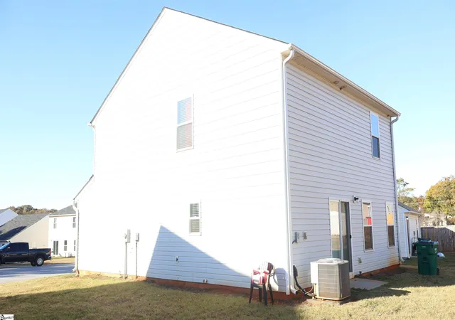 Photo 2 of Single family home for sale at 717 Tacoma Trl, Spartanburg, SC 29307 | MLS# 1574606 | Listing updated on 2026-05-25
