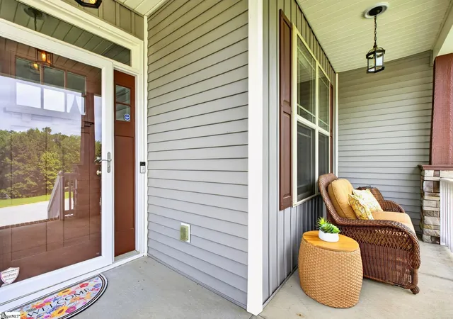 Photo 3 of Single family home for sale at 218 Wilowgreen Wy, Greer, SC 29651 | MLS# 1595508 | Listing updated on 2026-09-11