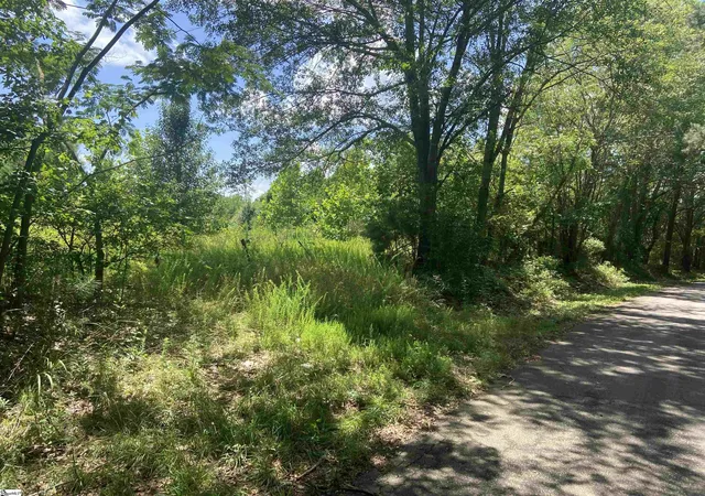 Photo 2 of Sale Pending at 1010 Old Easley Hwy, Greenville, SC 29611 | MLS# 1502629 | Listing updated on 2026-08-04