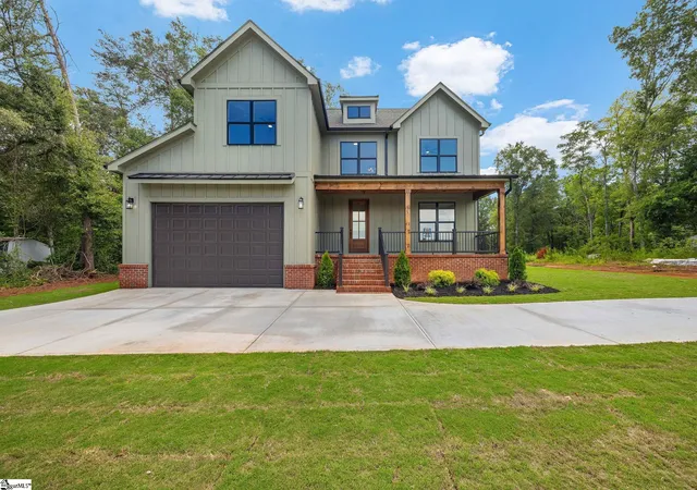 Photo 1 of Single family home for sale at 25 Stallings Rd, Greenville, SC 29611 | MLS# 1600302 | Listing updated on 2026-09-12
