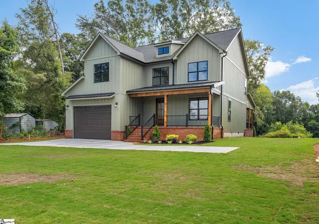 Photo 2 of Single family home for sale at 25 Stallings Rd, Greenville, SC 29611 | MLS# 1600302 | Listing updated on 2026-09-12