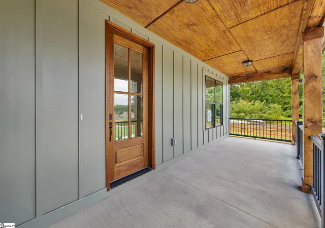 Photo 3 of Single family home for sale at 25 Stallings Rd, Greenville, SC 29611 | MLS# 1600302 | Listing updated on 2026-09-12