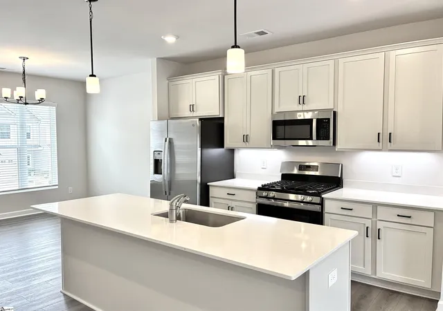 Photo 4 of Townhouse for sale at 241 Taylor Woods Ct, Greenville, SC 29607 | MLS# 1591908 | Listing updated on 2026-10-20