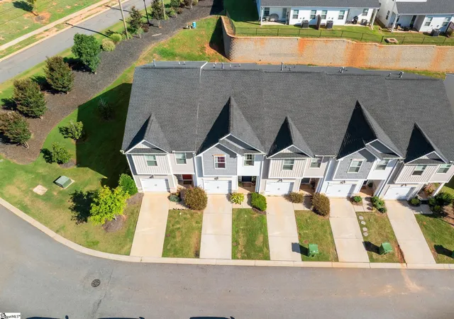 Photo 4 of Townhouse for sale at 103 Highline Trl, Greenville, SC 29607 | MLS# 1602130 | Listing updated on 2026-09-18