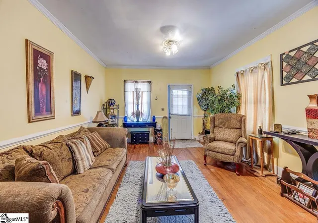Photo 3 of Single family home for sale at 46 Peachtree St, Clinton, SC 29325 | MLS# 1599881 | Listing updated on 2026-08-24
