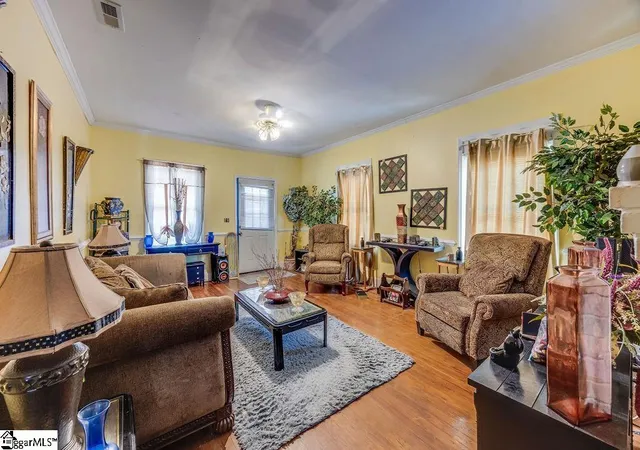 Photo 3 of Single family home for sale at 46 Peachtree St, Clinton, SC 29325 | MLS# 1599881 | Listing updated on 2026-08-24