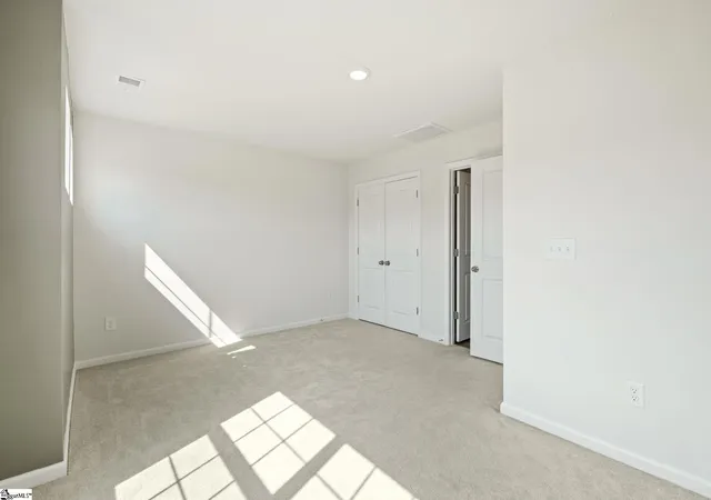 Photo 4 of Townhouse for sale at 5 Table Mountain Trl, Greer, SC 29651 | MLS# 1601413 | Listing updated on 2026-08-31