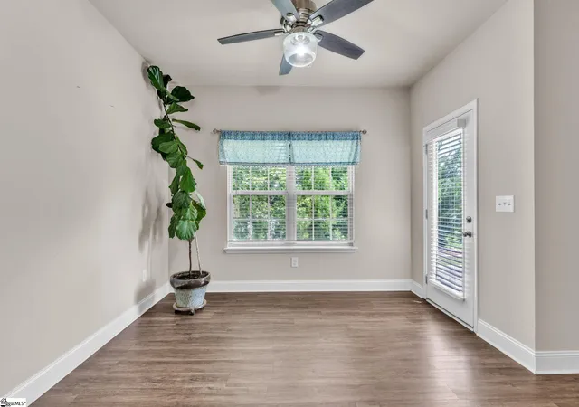 Photo 4 of Single family home for sale at 4 Harvestwood Pl, Greenville, SC 29605 | MLS# 1600316 | Listing updated on 2026-09-12