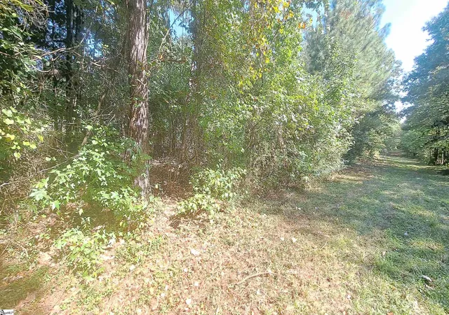 Photo 3 of House for sale at 726 Bill Pearson Rd, Woodruff, SC 29388 | MLS# 1570410 | Listing updated on 2026-09-16