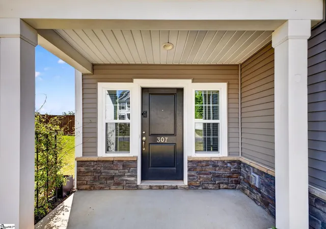 Homes for sale in Belton, SC | 307 Valley Oak Dr, Belton, SC 29627 | MLS# 1589392