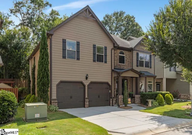 Photo 3 of Sale Pending at 144 River Valley Ln, Greenville, SC 29605 | MLS# 1599764 | Listing updated on 2026-08-15