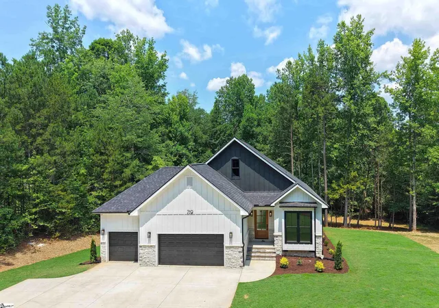 Homes for sale in Belton, SC | 719 Pinson Farm Rd, Belton, SC 29627 | MLS# 1596739
