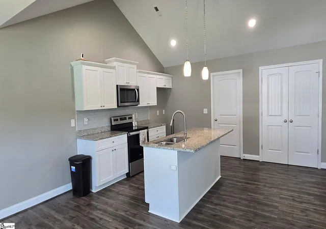 Photo 3 of Single family home for sale at 874 W Keepsake Ln, Inman, SC 29349 | MLS# 1595627 | Listing updated on 2026-09-19