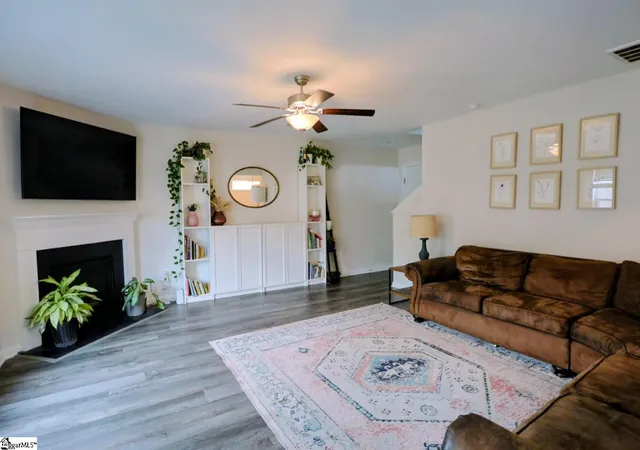 Photo 3 of Single family home for sale at 418 Icebow Rd, Fountain Inn, SC 29644 | MLS# 1600802 | Listing updated on 2026-10-05