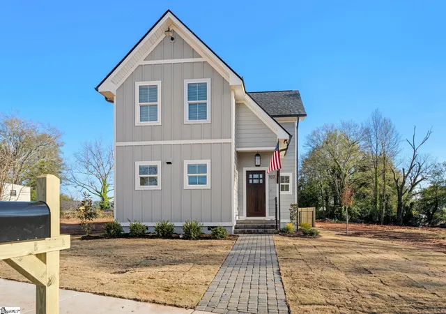 Photo 1 of Single family home for sale at 107 Potomac Ave, Greenville, SC 29605 | MLS# 1595631 | Listing updated on 2026-06-22