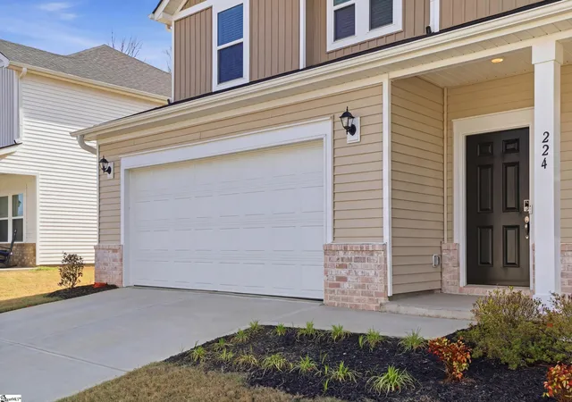 Photo 2 of Single family home for sale at 224 Merriweather Wy, Spartanburg, SC 29302 | MLS# 1587895 | Listing updated on 2026-09-12
