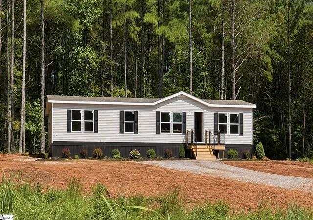Photo 1 of Manufactured home for sale at 289 Frye Rd, Gaffney, SC 29340 | MLS# 1602452 | Listing updated on 2026-08-31