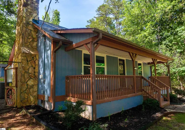 1st image of 206 Pecan Dr, Westminster, SC 29693 | MLS# 1598793