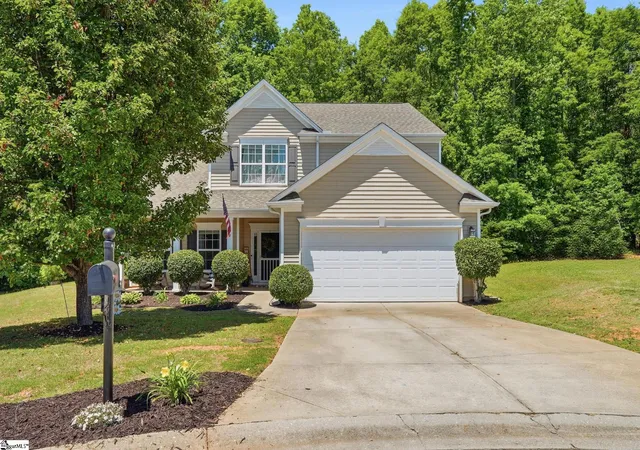 Homes for sale in Simpsonville, SC | 305 Horsepen Wy, Simpsonville, SC 29681 | MLS# 1591976