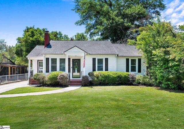 Homes for sale in Greenville, SC | 216 Beth Dr, Greenville, SC 29609 | MLS# 1594899