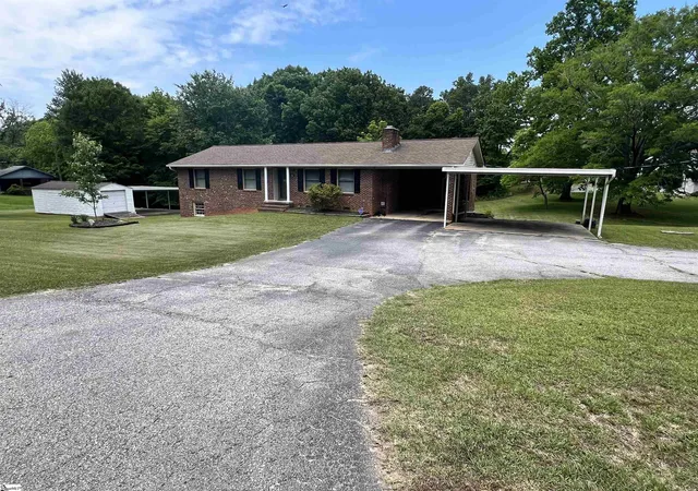Homes for sale in Jonesville, SC | 850 Forest St, Jonesville, SC 29353 | MLS# 1594656