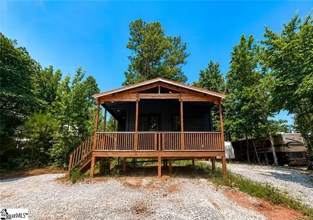Homes for sale in Westminster, SC | 404 & 406 Kinston Loop Dr, Westminster, SC 29693 | MLS# 1596968