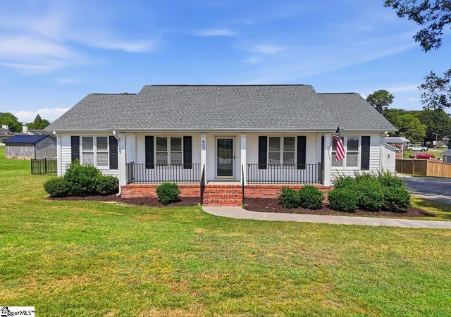 Photo 1 of Single family home for sale at 803 Quillen Ave, Fountain Inn, SC 29644 | MLS# 1597822 | Listing updated on 2026-09-03