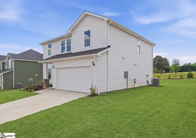 Photo 2 of Single family home for sale at 223 Abraham Wy, Boiling Springs, SC 29316 | MLS# 1586558 | Listing updated on 2026-09-02