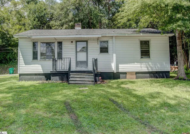 Photo 2 of Single family home for sale at 503 Wylie St, Gaffney, SC 29340 | MLS# 1601120 | Listing updated on 2026-09-03