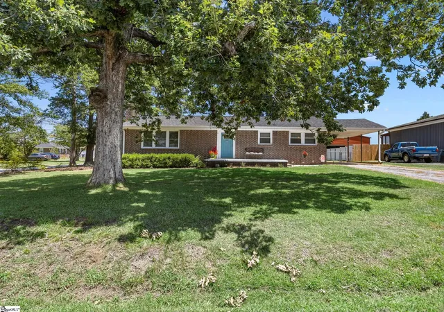Photo 1 of Single family home for sale at 518 Crane Ave, Greenville, SC 29617 | MLS# 1599455 | Listing updated on 2026-09-08
