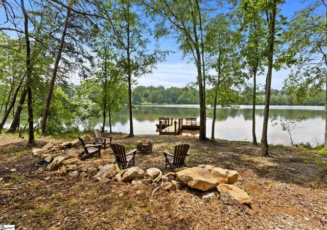 Photo 3 of Single family home for sale at 202 Rushing Waters Dr, Inman, SC 29349 | MLS# 1585791 | Listing updated on 2026-09-16