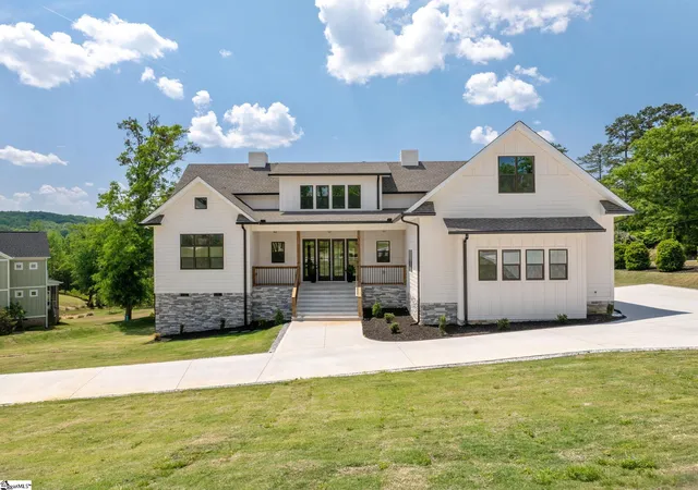 1st image of 100 Pinelands Pl, Travelers Rest, SC 29690 | MLS# 1589632