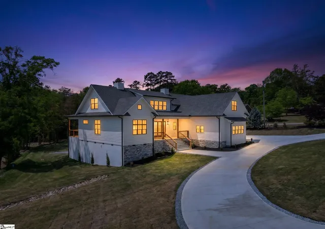 Photo 3 of Single family home for sale at 100 Pinelands Pl, Travelers Rest, SC 29690 | MLS# 1589632 | Listing updated on 2026-10-23