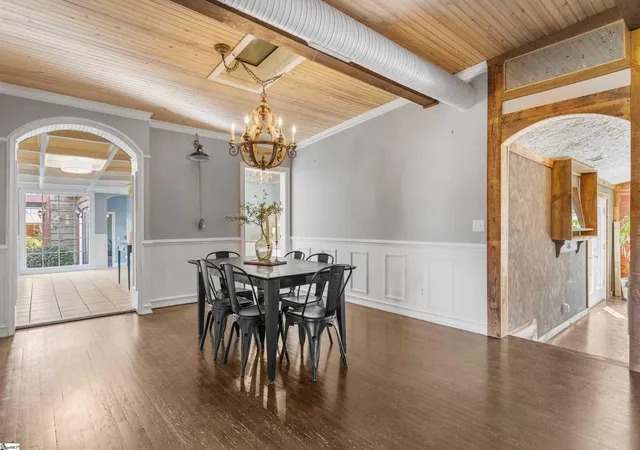 Photo 3 of Single family home for sale at 102 Harts Ln, Simpsonville, SC 29681 | MLS# 1601094 | Listing updated on 2026-08-21