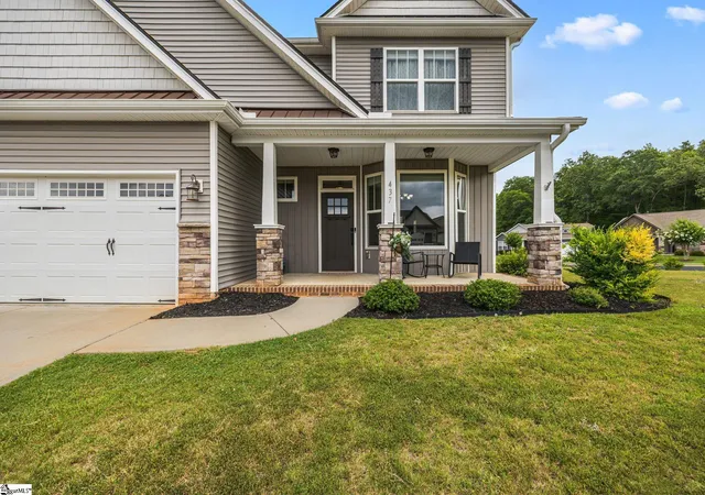 Photo 3 of Single family home for sale at 437 Kensrowe Dr, Boiling Springs, SC 29316 | MLS# 1598767 | Listing updated on 2026-08-15